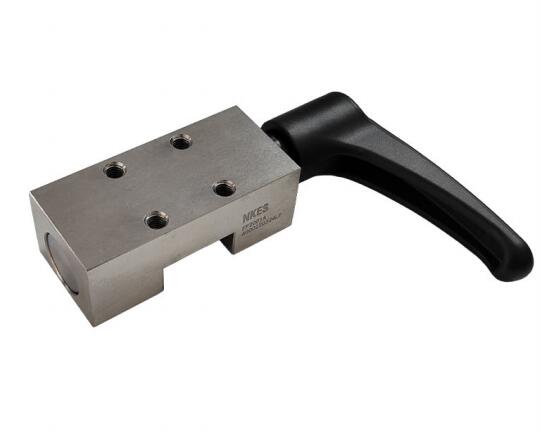 Low-Cost Manual Linear Rail Clamp